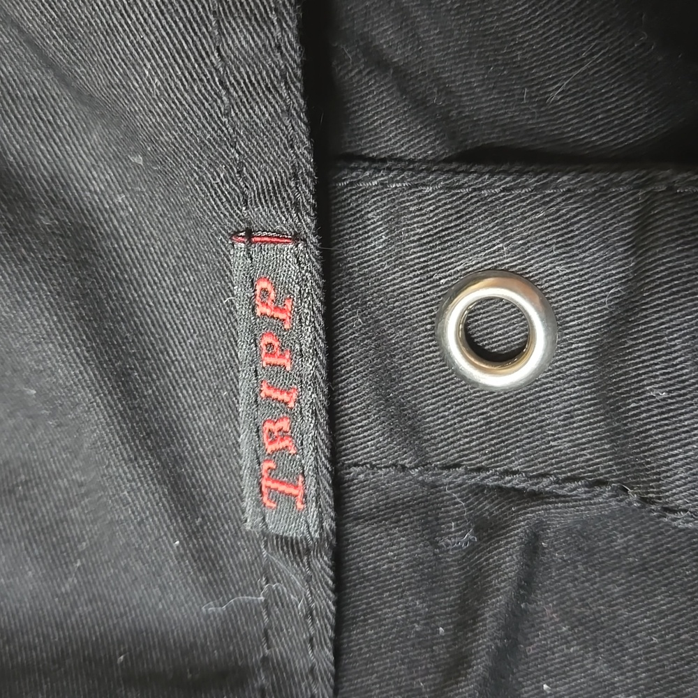 Tripp NYC Kilt Pleated Skirt Punk Goth Bondage Cargo Utility Pockets Y2K Emo - Picture 6 of 6
